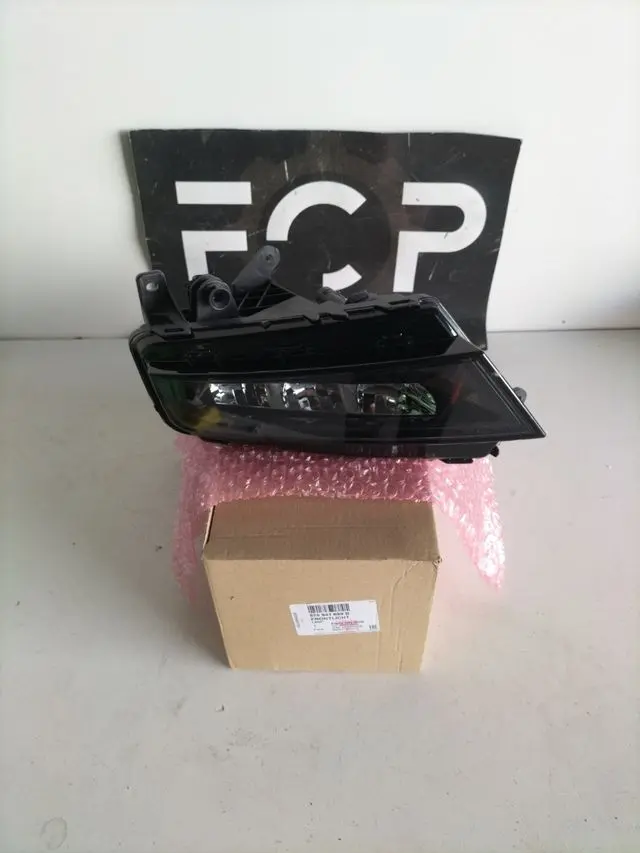 Faro antiniebla led Seat Ateca izquierda nuevo original Referencia original : 575941699B