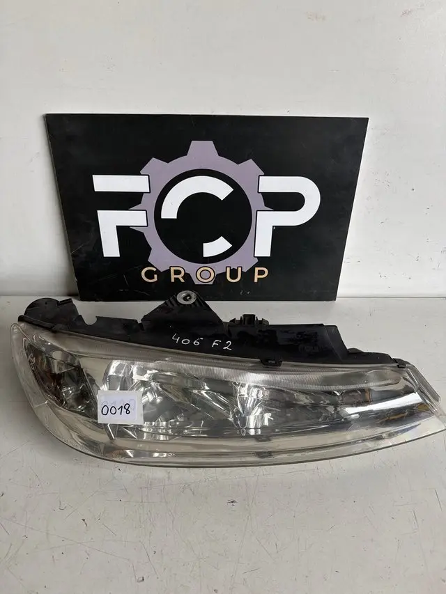 Faro delantero derecho para Peugeot 406 fase 2 1999-2005 Referencia PSA : 9630423177 /  Referencia BOSCH : 0301175002