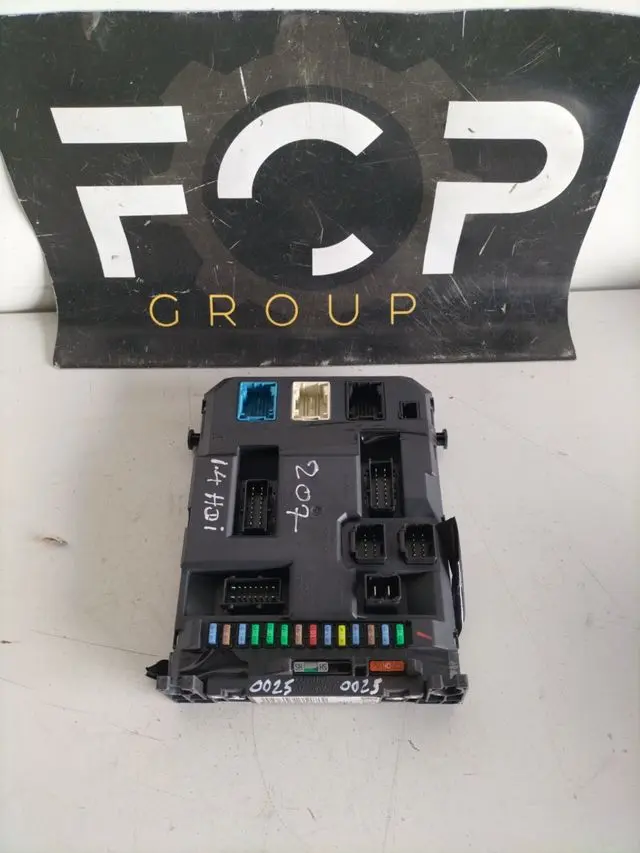 BSI Peugeot Citroën Referencia original : 9664983080