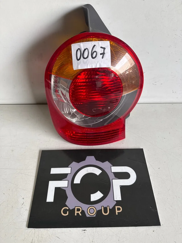 Piloto trasero izquierdo Renault modus 2004-2008 Referencia original : 8200538787