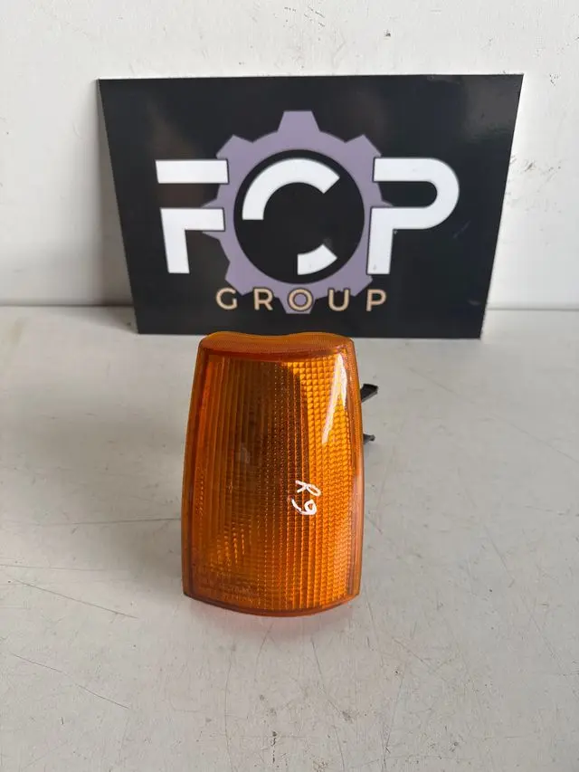 Piloto delantero izquiedo Renault 9 /TX/ TL/GTC/ TCE/ GTL/GTX/ TSE Referencia original VALEO Cibie : 6076 M