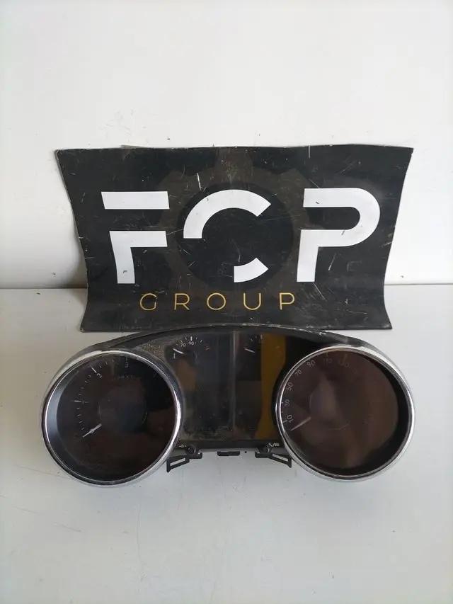 Cuadro de instrumentos Peugeot 3008 Referencia original : 9676464480 Referencia original pantalla : 9674982480