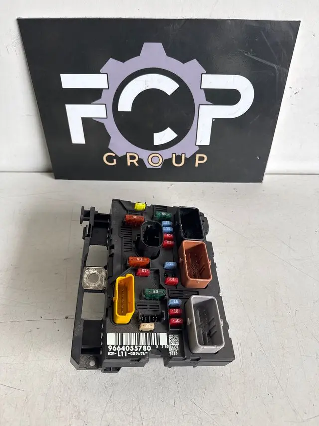 Caja de fusibles / relés BSM-L11 peugeot / Citroën Referencia original : 9664055780