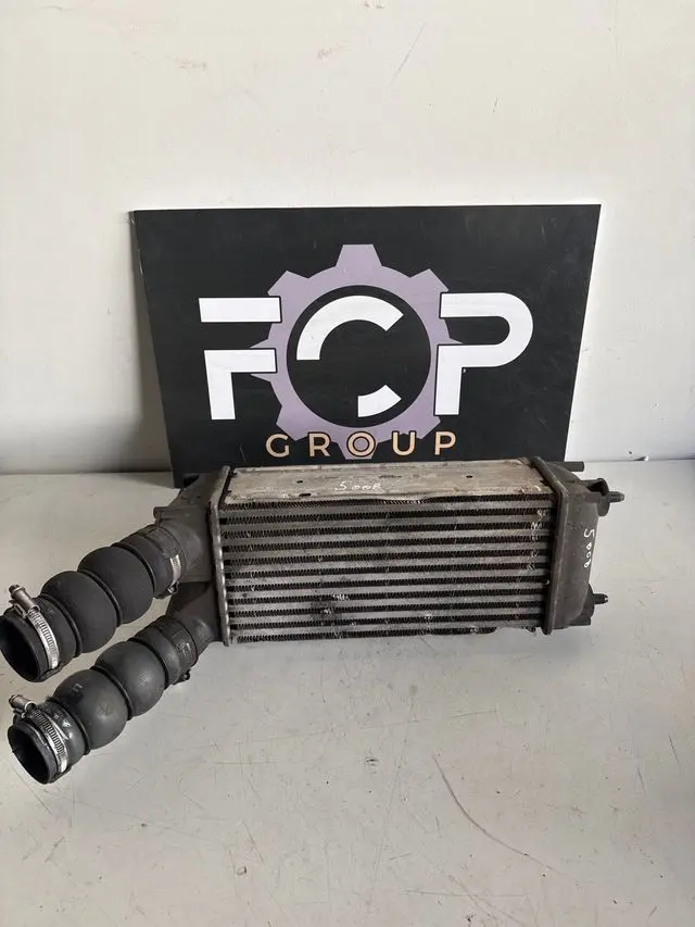 Intercooler 1.6 HDI Peugeot 3008, 5008 / Citroën Referencia PSA : 9556503980 Referencia Valeo : 992507M
