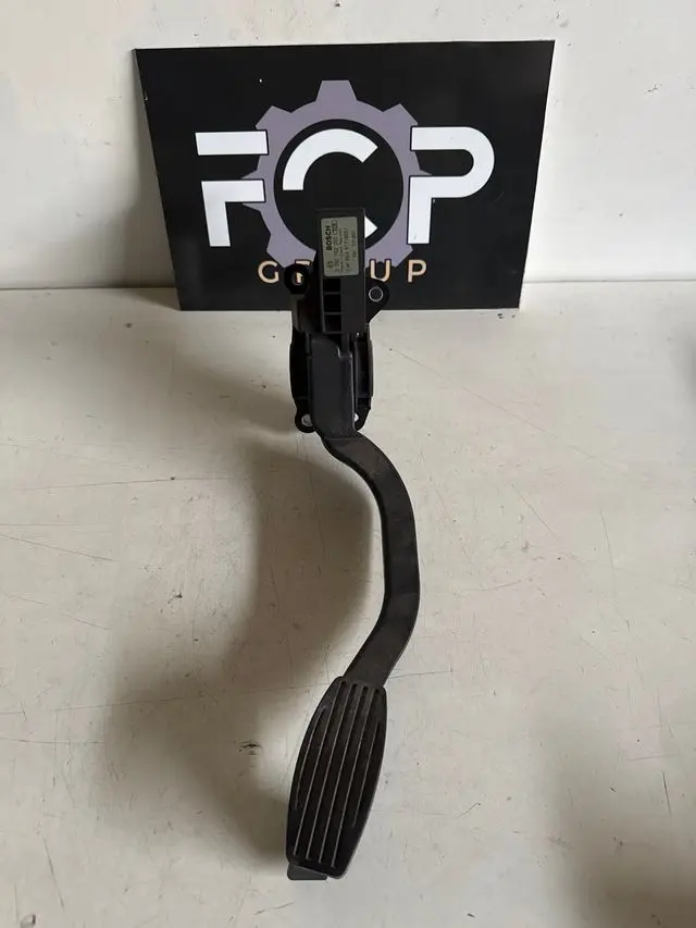 Pedal de acelerador Bosch para Fiat Idea  Referencia original : 0280752250 / 51715557 