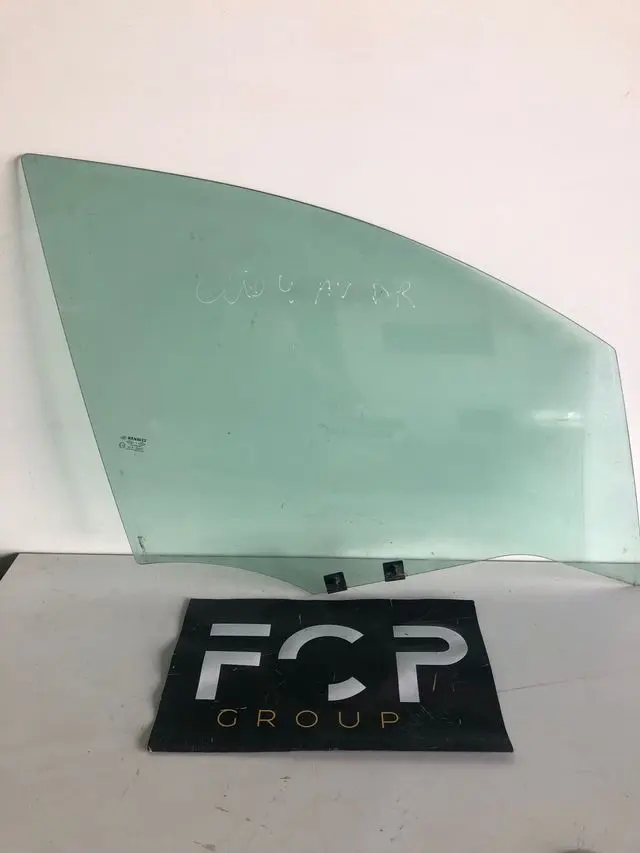 Luna delantera derecha Renault clio IV 2012-2020