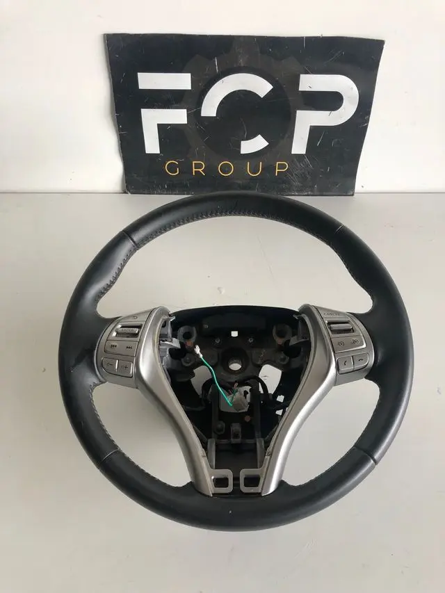 Volante multifuncion de cuero Nissan Qashqai j11 2014+ Referencia original : 34221157A