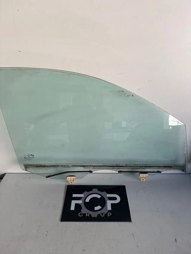 Luna / ventana de puerta delantero derecha para   Renault Koleos 1 Cristal tintado.