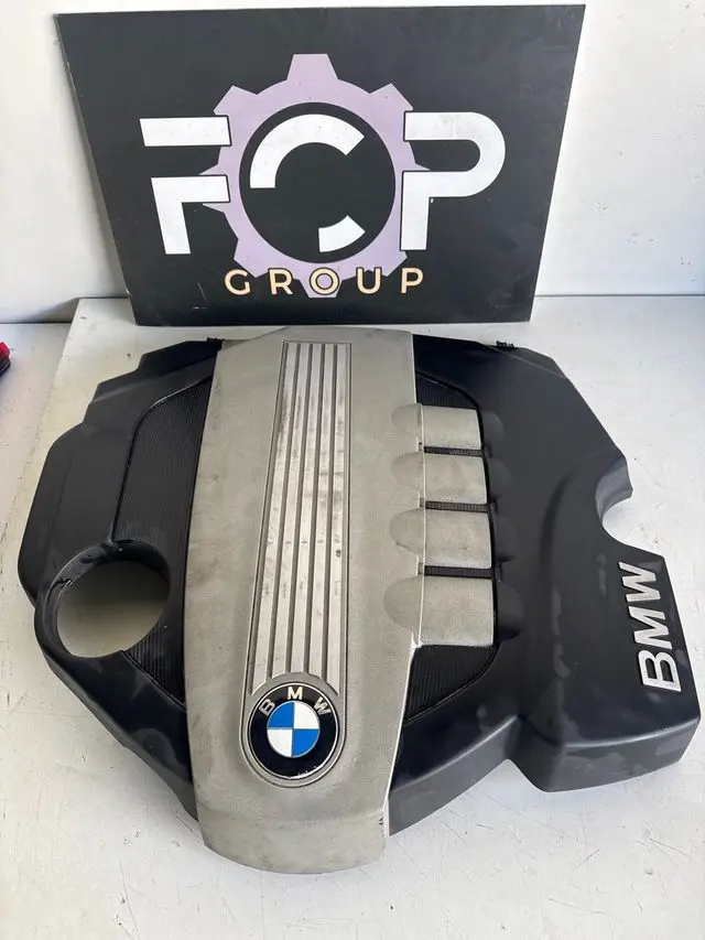 Tapa de motor BMW 118D Referencia original :14389710