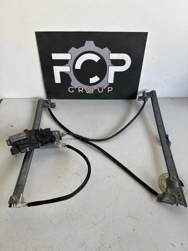 Elevalunas delantero derecho Renault Espace IV Referencia : 116096 / 400627B