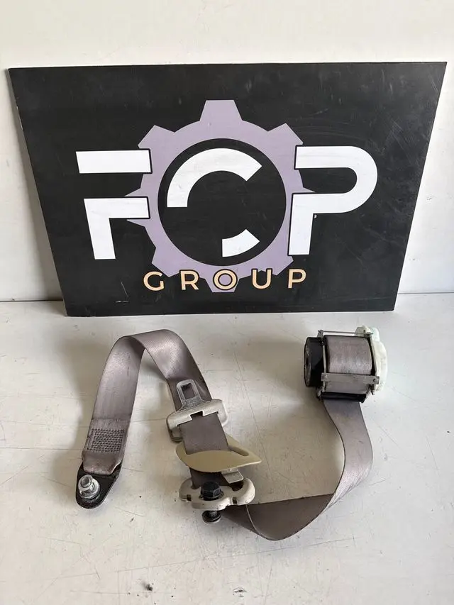 Cinturón de seguridad trasero derecho Fiat Idea / Lancia Muso 2004-2010
