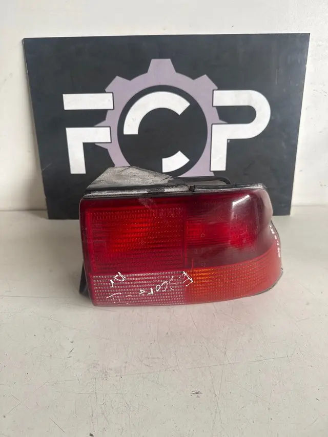 Piloto trasero Derecho para Ford Escort MK5