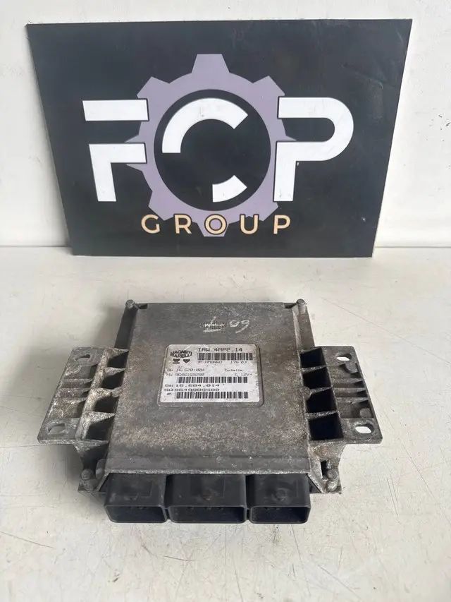 Centralita de motor de la marca Magneti Marelli por Peugeot - Citroen - Fiat motor 2.2 gasolina IAW 4MP2.14 Referencia Magneti-Marelli : 16.620.004 / 16.684.014 Referencia Peugeot - Citroen : 9646169280 / 9649985580