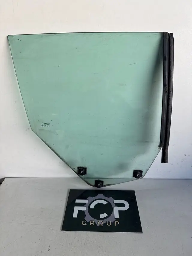 Cristal trasero derecho para Renault Aventime 2001-2003 Referencia original : 6025410900