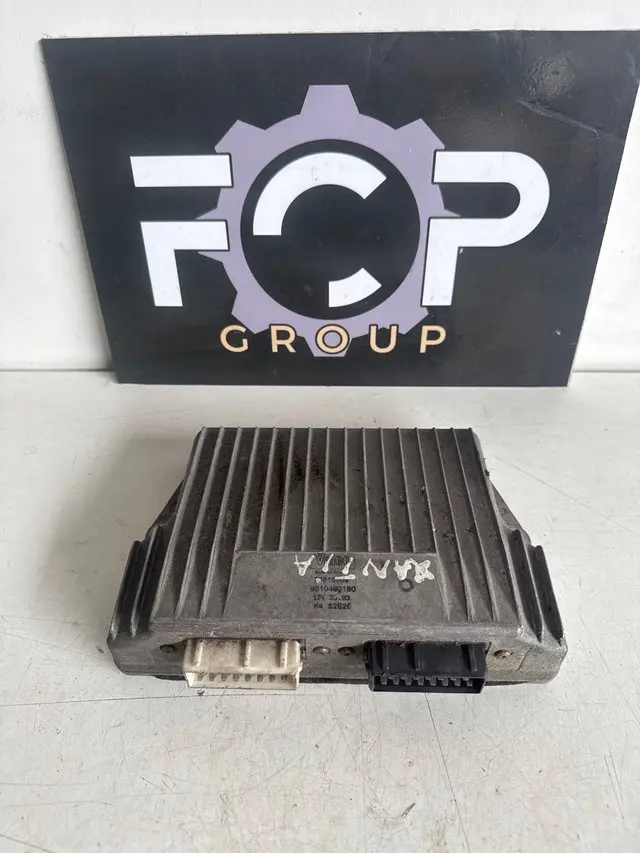 Centralita de motor Valeo para Citroen xantia Referencia original : 9610493180