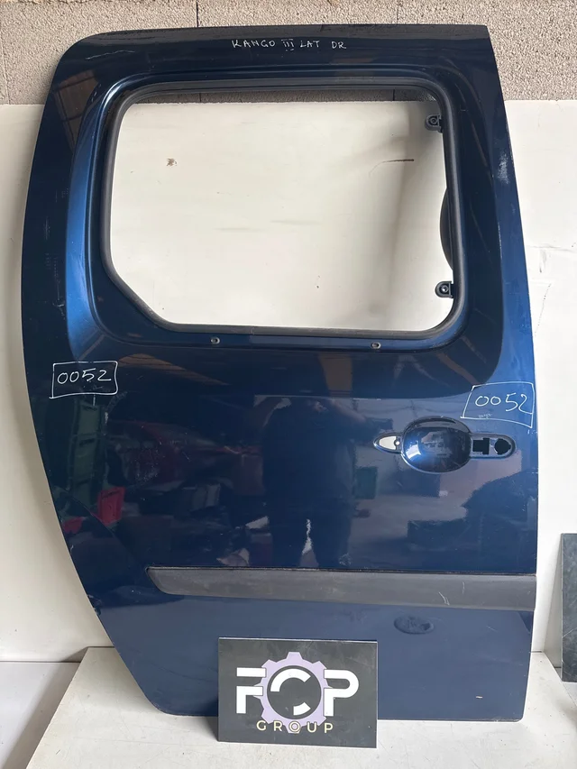 Puerta trasera lateral derecha Renault Kangoo 3 desde 2014