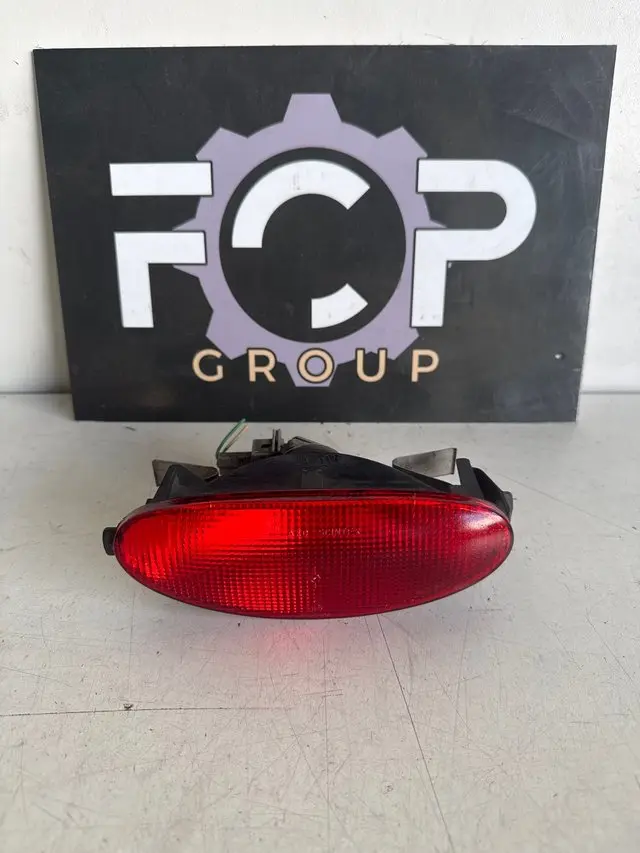 Piloto antiniebla trasero para Peugeot 206 / 206cc /206+