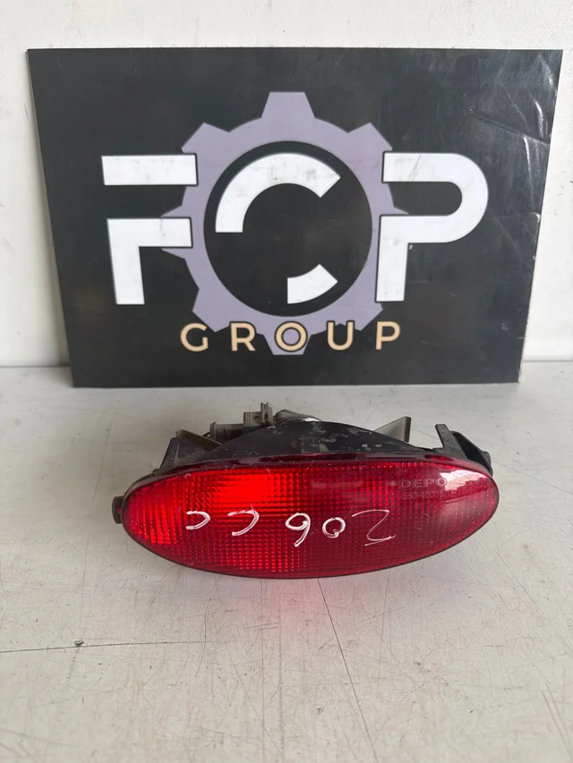 Piloto antiniebla trasero para Peugeot 206 / 206cc /206+