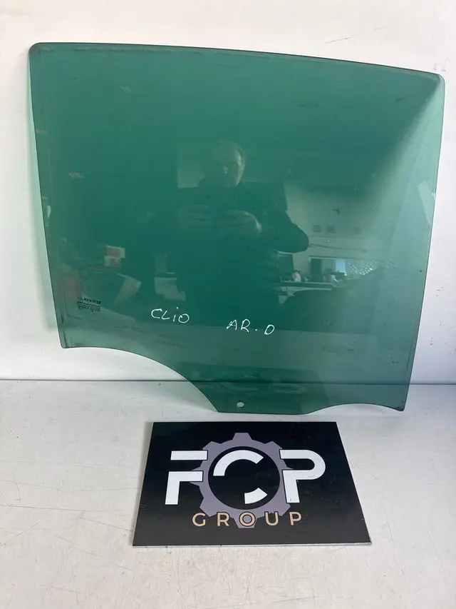  Cristal / ventana de puerta trasera derecha Renault Clio 3 4 puertas