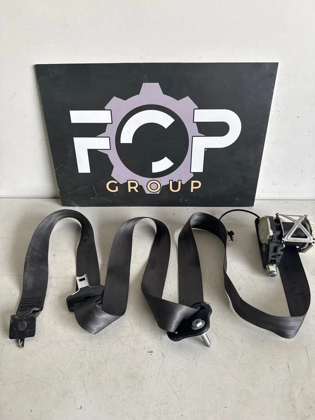 Cinturon de seguridad trasero derecho renault clio III Referencia TRW Automative: 34006768 Referencia Renault: 8200552568 / 552568