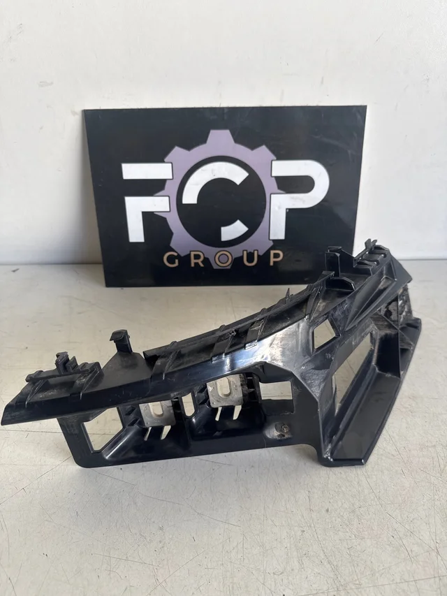 soporte de paragolpe trasero Derecho MERCEDES typo C238 E class 2018 Referencia original : A2388854000