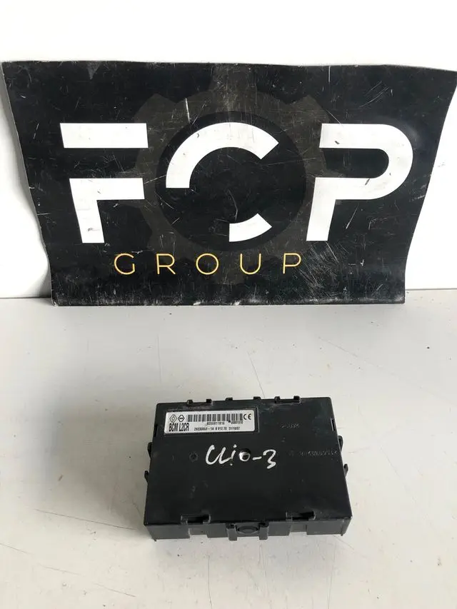 Modulo confort BCM L2CR Johnson Controls Renault Clio 3 Referencia original : 8200811816