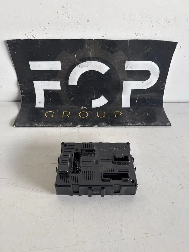 Caja de reles BCM L2 CR Renault Clio Referencia original : 8201054128