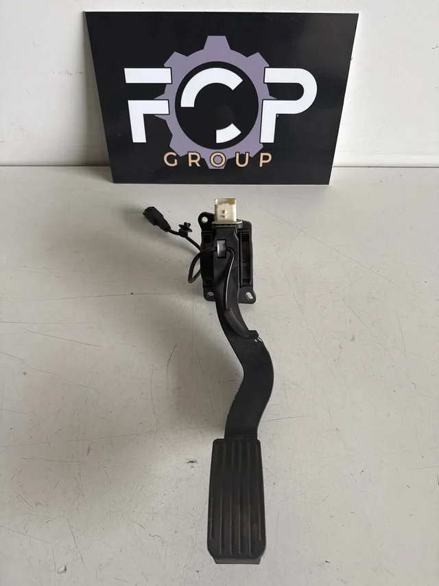 Pedal acelerador / potenciometro citroën c4 2004-2011 Referencia BOSCH: 0280755001 Referencia PSA: 9650889180