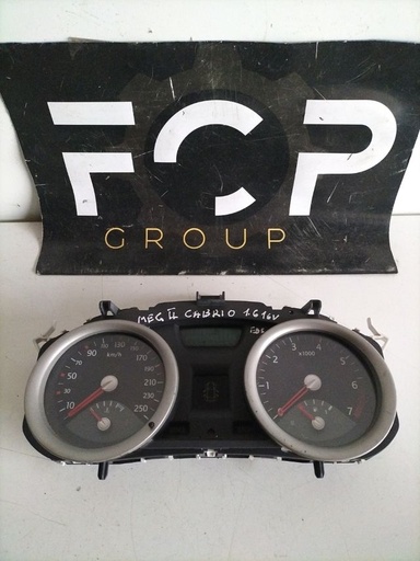 [C-TACH0110] Cuadro de instrumentos Renault Mégane 2 gasolina  Referencia original : 8200399694