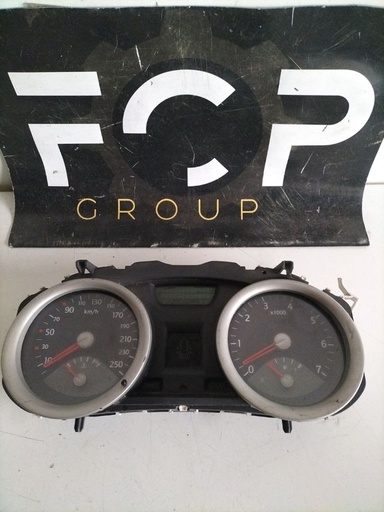[C-TACH0109] Cuadro de instrumentos Renault Mégane 2     
referencia original : 8200364007