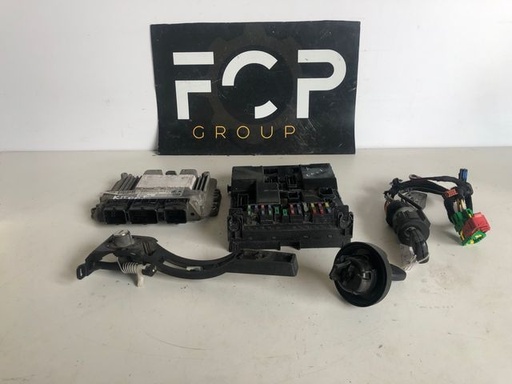 [KIT0001] Kit de arranque Peugeot 307 1.6 HDI
ECU BOSCH ref : 9656161980 / 0281011803
BSI : 9651197580 / 9651196880
