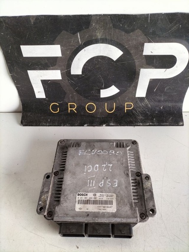 [ECU0187] Centralita motor Renault Espace III 2.2 DCi Referencia BOSCH : 0281001999 Referencia Renault : 7700104407