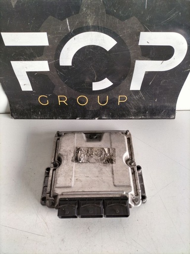 [ECU0225] Centralita motor Renault Referencia Bosch : 0281010819 Referencia original : 8200039569 - 8200166362