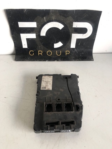 [UCH0009] Caja de reles UCH Renault Referencia original : 8200309690 - 8200326035 Referencia Siemens : S118400220