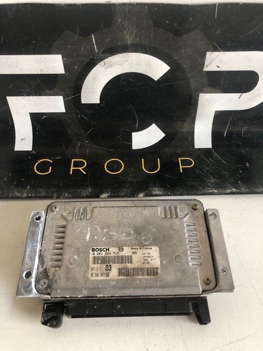 [ECU0435] Centralita motor Peugeot-Citroen ( Peugeot 306 Gasolina ) Referencia original : 9630986780 Referencia Bosch : 0261204717