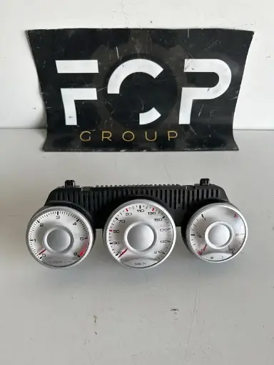 [C-TACH0003] Cuadro de instrumentos Peugeot 807 / Citroen C8 Referencia original : 5550001606