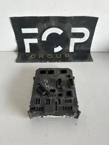 [BSI0020] Caja de reles fusibles BSI Peugeot Citroën Referencia original : 9649811480 Referencia Siemens : S118085200