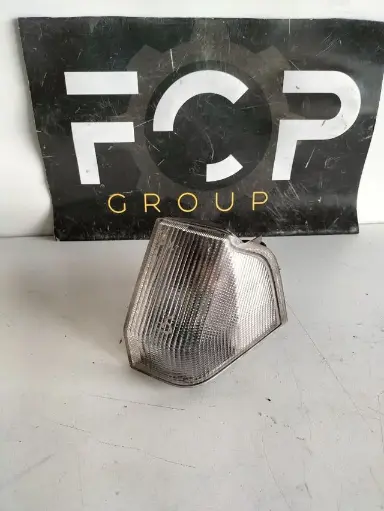 [CLIN0041] Indicador de direccion delantero izquierdo Citroën BX observacion : tiene un paquena grieta. precio rebajado