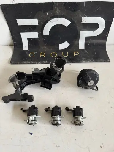 [CONT0036] Clausor de arranque Citroen Nemo / Peugeot Bipper / Fiat Fiorino 1.4 HDI Conmutador de arranque + ceradura Referencia original : 518741370B365