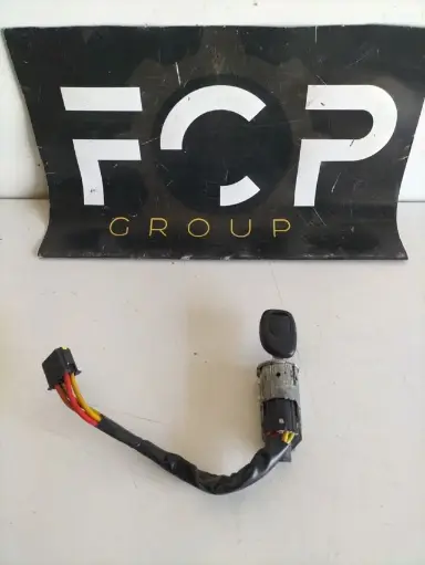 [CONT0030] Clausor de arranque Renault Megane 1