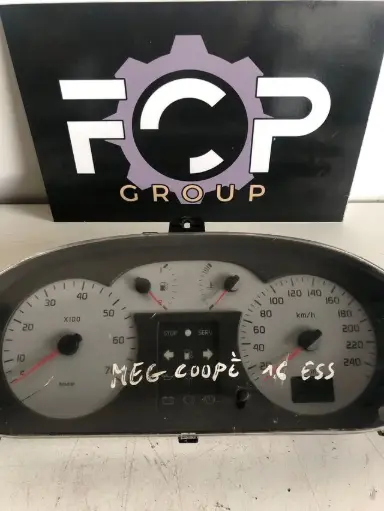 [C-TACH0040] Cuadro de kilometros Renault Megane 1 coupe 1.6 gasolina Referencia original : 8200038777