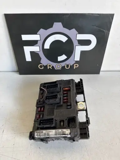[BSM0008] Caja de reles/ fusibles Siemens Bsm B3 Peugeot - Citroen Referencia original : 9643498880 / T118470003