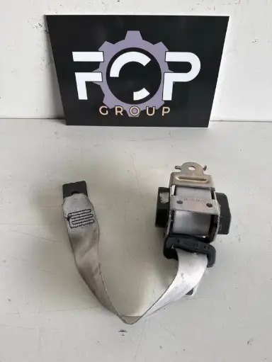 [CEIN0281] Cinturon de seguridad trasero derecho / izquierdo Renault megane III 2009-2016 Referencia original : 888409079R