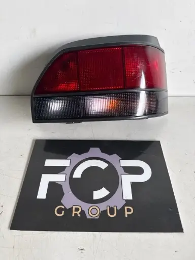 [FEU0020] Piloto trasero derecho para Renault Clio 1, primera serie. Piloto derecho Renault Clio 1 Serie 1 Referencia original : 7700796118