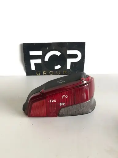 [FEU0028] Piloto trasero derecho Peugeot 106 fase 1