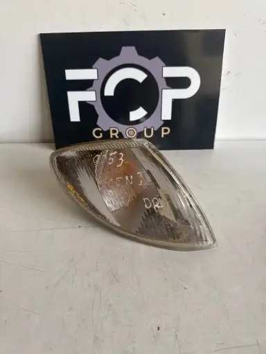 [CLIN0053] Intermitente / indicador de direccion delantero derecho Renault Megane 1 / Scenic I referencia original : 7700831467