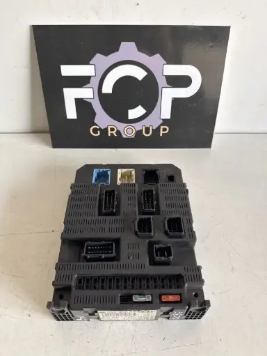 [BSI0037] Caja de reles / fusibles BSI 2004 P09                Peugeot / Citroën Referencia original : 9659285680