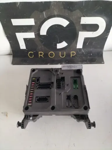 [BSI0023] Caja de fusibles Ford Seat VW Referencia Siemens : S108145300