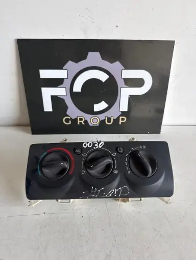 [C-CH0030] Mando de calefaccion / climatizador renault clio II fase 2 2001-2006 referencia original: 8200147160 / 69520003 / F664363