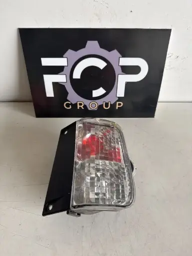 [FEU-AB-AR0003] Piloto antiniebla trasero derecha Renault 11 R11 Referencia original : 2450440504